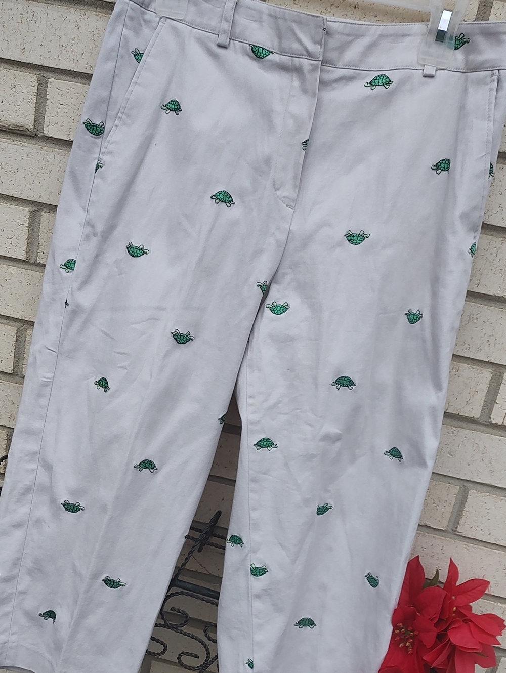 🐢/Capri Pants - Picture 6 of 9
